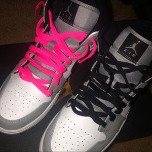 Jordan 1 “Smoke Grey”